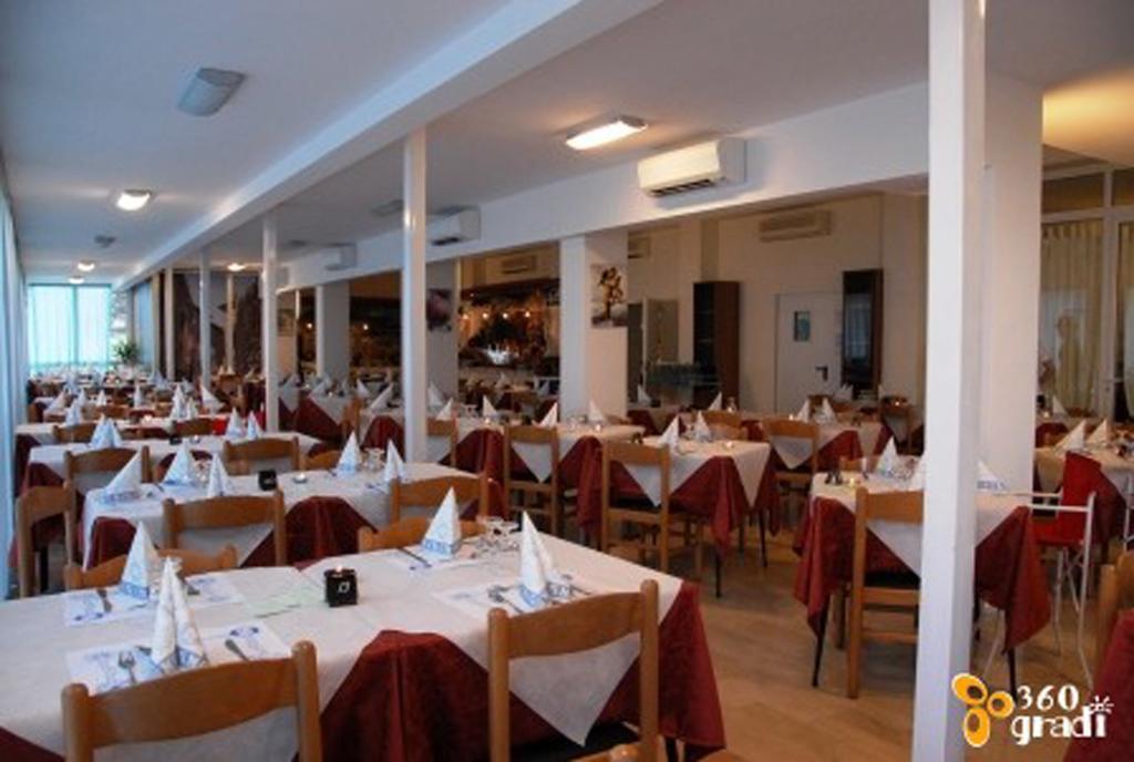 Hotel Galles 리미니 외부 사진