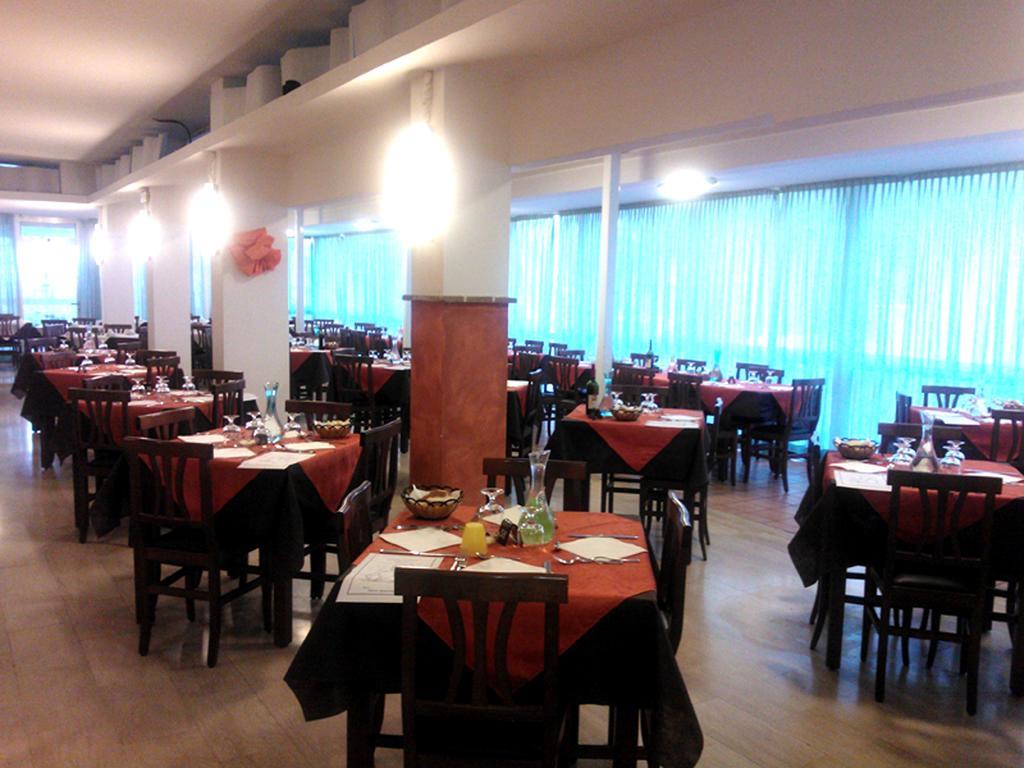 Hotel Galles 리미니 외부 사진