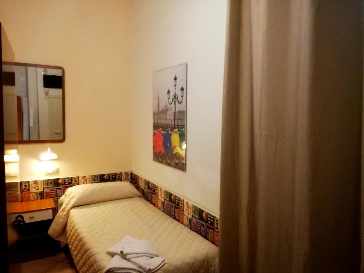 Hotel Galles 리미니 외부 사진
