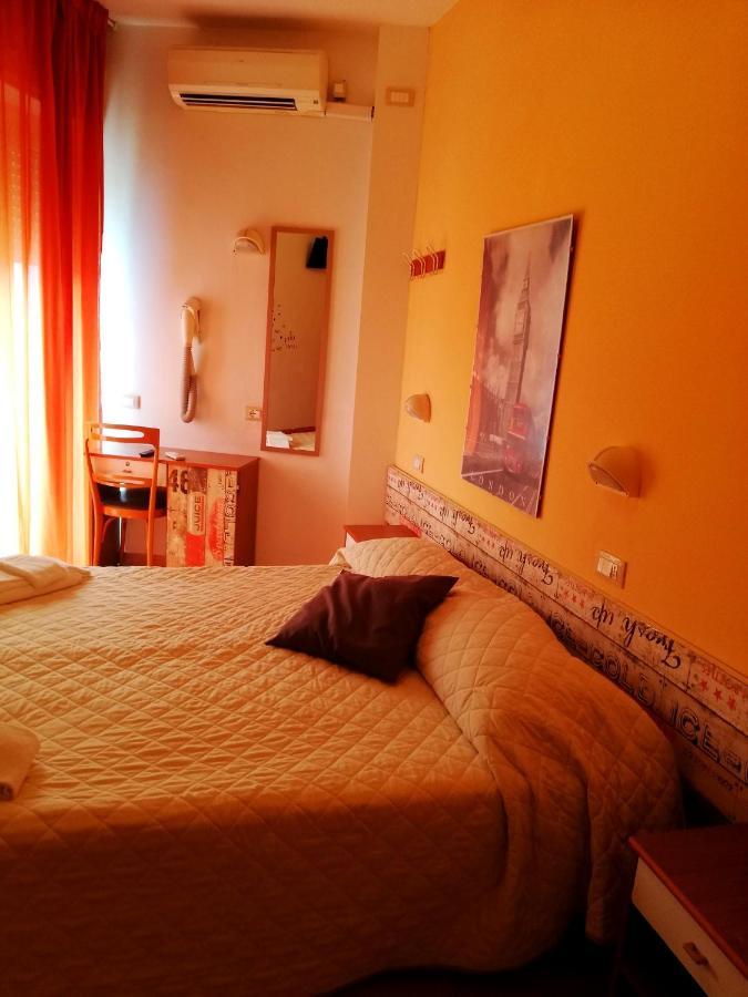 Hotel Galles 리미니 외부 사진